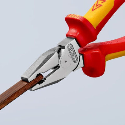 Плоскогубці діелектричні комбіновані особливої міцності KNIPEX 225 мм 02 06 225