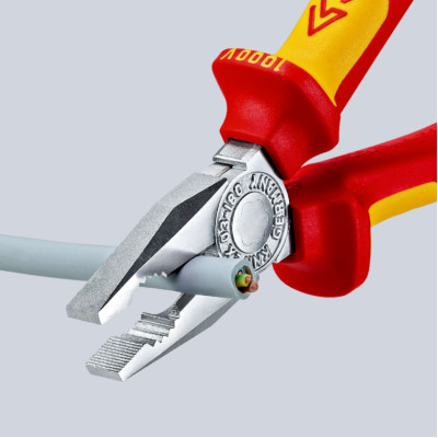 Плоскогубці комбіновані діелектричні KNIPEX 180 мм 03 06 180