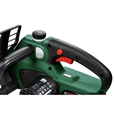 Ланцюгова пила акумуляторна BOSCH UniversalChain 18 06008B8000