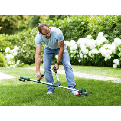 Тример акумуляторний BOSCH UniversalGrassCut 18V-260 06008C1D03