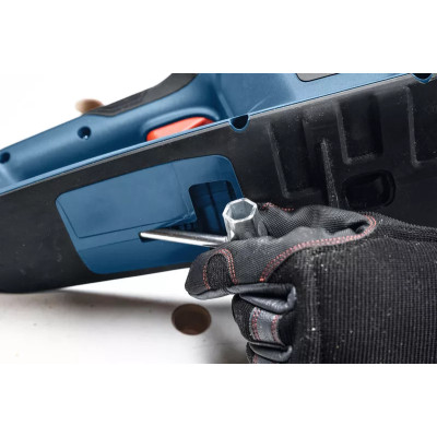 Ланцюгова пила акумуляторна BOSCH GKE 18V-40 Professional 06008D3000 без АКБ