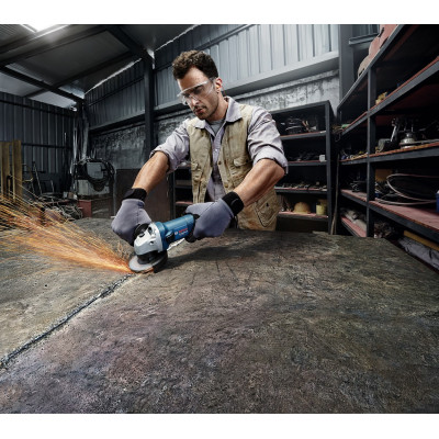 Угловая шлифмашина BOSCH Professional GWS 670 0601375606