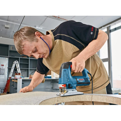 Лобзик електричний BOSCH GST 160 BCE Professional 0601518000