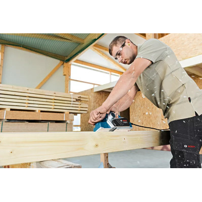 Рубанок электрический BOSCH GHO 26-82 D Professional 06015A4301