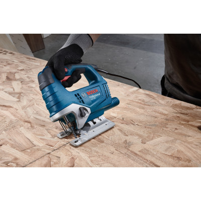 Лобзик електричний BOSCH GST 750 Professional 06015B4121