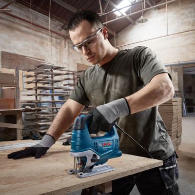 Лобзик електричний BOSCH GST 750 Professional 06015B4121