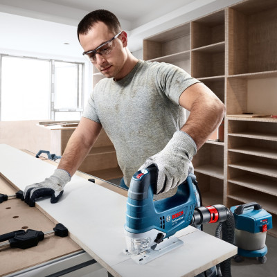 Лобзик електричний BOSCH GST 750 Professional 06015B4121