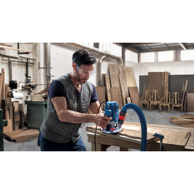 Фрезер занурювальний BOSCH GOF 130 Professional 06016B7000