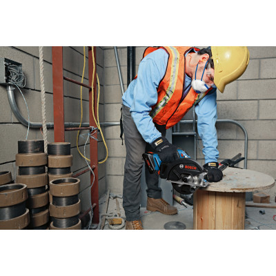 Дисковая пила аккумуляторная BOSCH GKM 18V-50 Professional 06016B8000 без АКБ