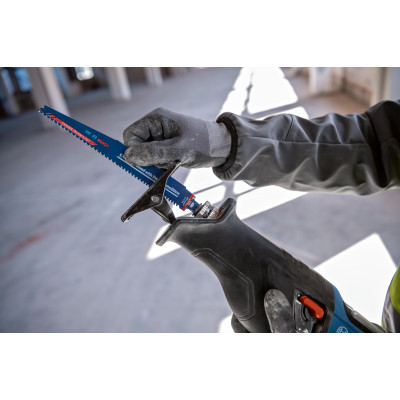 Шабельна пила акумуляторна BOSCH GSA 185-LI Professional 06016C0020 без АКБ