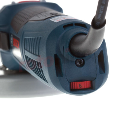 Угловая шлифмашина BOSCH Professional GWS 17-125 CIE 060179H002