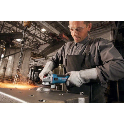 Угловая шлифмашина BOSCH Professional GWS 17-125 CIE 060179H002