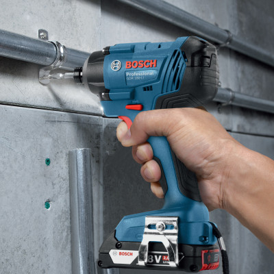 Виновёрт ударный аккумуляторный BOSCH GDR 180-LI Professional 06019G5123
