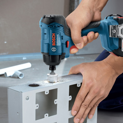 Виновёрт ударный аккумуляторный BOSCH GDR 180-LI Professional 06019G5123