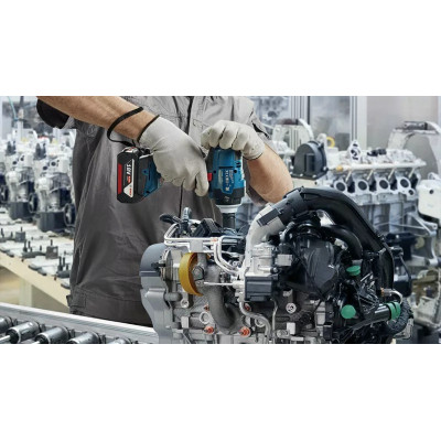 Гайковёрт ударный аккумуляторный BOSCH GDS 18V-400 Professional 06019K0021 без АКБ