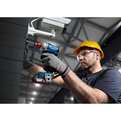 Гайковерт ударный аккумуляторный BOSCH GDX 18V-285 Professional 06019N2102