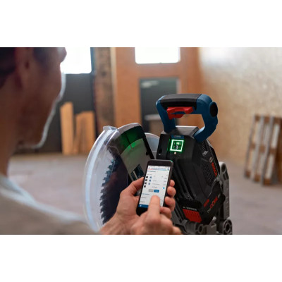 Торцювальна пила акумуляторна BOSCH GCM 18V-305 GDC Professional  0601B43000 без АКБ