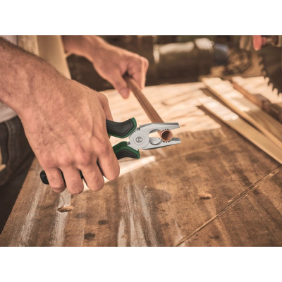 Плоскогубці комбіновані BOSCH 180 мм 1600A032VB