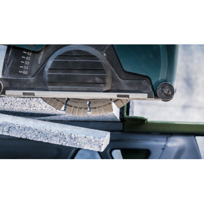 Круг алмазный по камню BOSCH PRO Stone 230х22.23х2.4 мм 2608602645