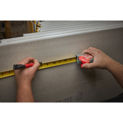 Рулетка Milwaukee Pro Compact 8 м 25 мм 4932459594
