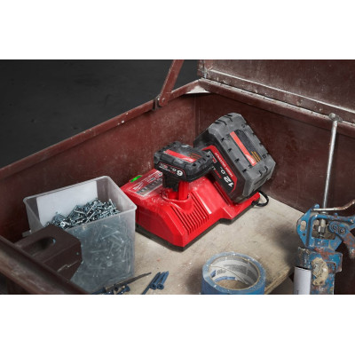 Зарядний пристрій Milwaukee M12-18SC Li-Ion 12 В, 18 В 4932471736