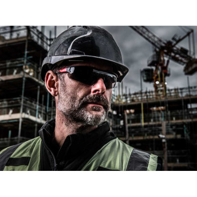 Окуляри захисні затемнені Milwaukee Enhanced 4932478764