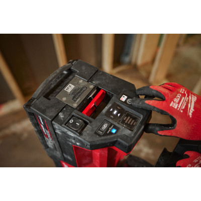 Акумулятор Milwaukee MX Fuel Forge Li-Ion MXF 12 Аг HD812 4932492128