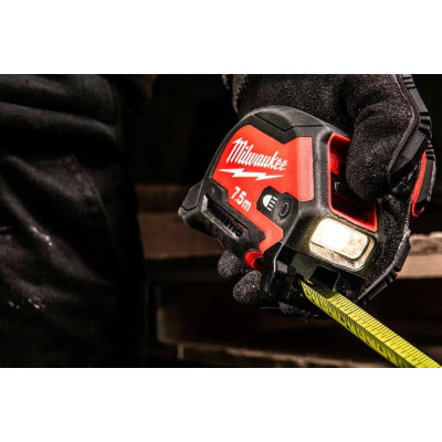Рулетка магнитная с подсветкой Milwaukee LED 7.5 м 30 мм 4932492469