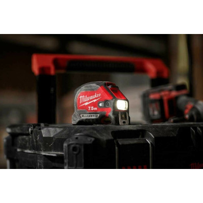 Рулетка магнитная с подсветкой Milwaukee LED 7.5 м 30 мм 4932492469
