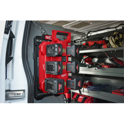 Зарядний пристрій Milwaukee Packout Li-Ion 18 В M18 MPC6 4932498551