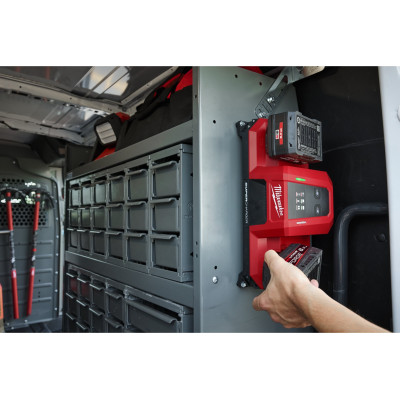 Зарядное устройство Milwaukee M18 MDBSC Li-Ion 18 В 4932498557