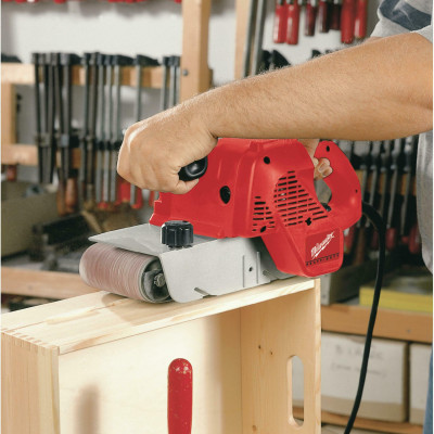 Стрічкова шліфмашина Milwaukee BS 100 LE 4933385150