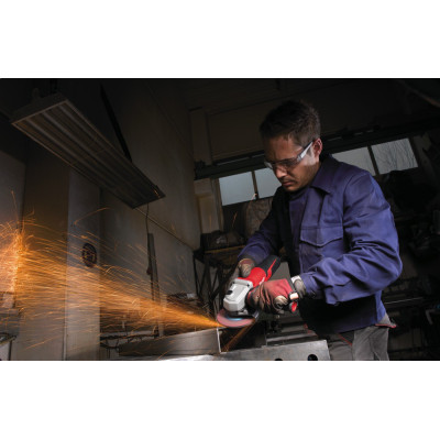 Угловая шлифмашина Milwaukee AGV 15-125 XC 4933428120