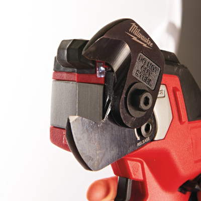Аккумуляторный кабелерез Milwaukee M12 CC-0 4933431600 без АКБ
