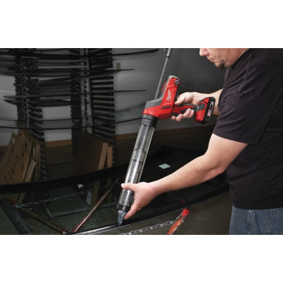 Пістолет для герметика акумуляторний Milwaukee C18 PCG/600T-201B 4933441808
