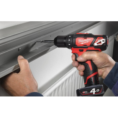 Дрель-шуруповёрт аккумуляторная Milwaukee M12 BDD-0 4933441930 без АКБ