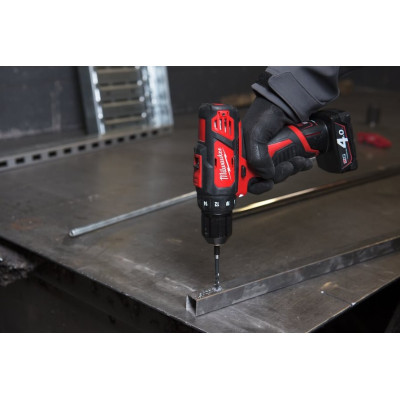 Дрель-шуруповёрт аккумуляторная Milwaukee M12 BDD-0 4933441930 без АКБ