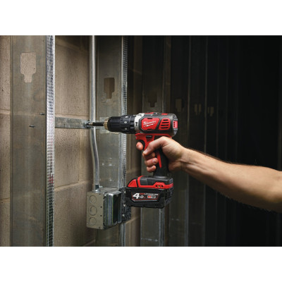 Дрель-шуруповёрт аккумуляторная Milwaukee M18 BPD-0 4933443500 без АКБ