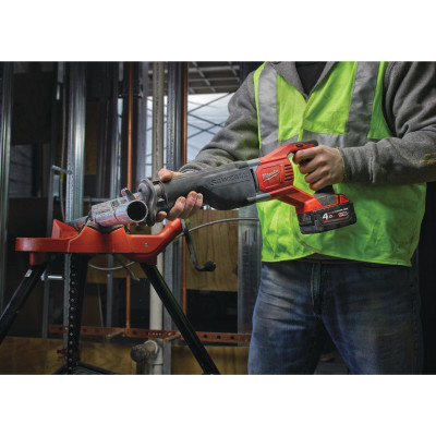 Сабельная пила аккумуляторная Milwaukee M18 BSX-402C 4933447285