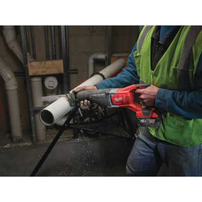 Сабельная пила аккумуляторная Milwaukee M18 BSX-402C 4933447285