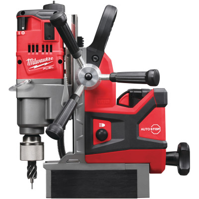 Аккумуляторная дрель на магнитной станине Milwaukee M18 FMDP-502C 4933451012