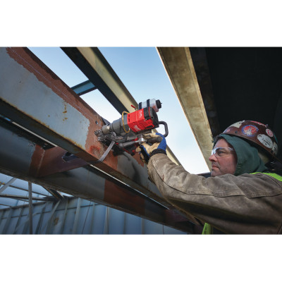 Аккумуляторная дрель на магнитной станине Milwaukee M18 FMDP-502C 4933451012