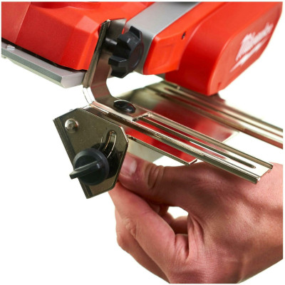 Рубанок аккумуляторный Milwaukee M18 BP-402C 4933451114