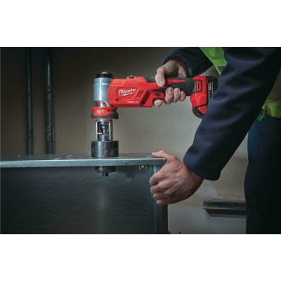 Гидравлический пробойник для отверстий Milwaukee M18 HKP-201C 4933451202