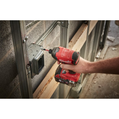 Винтовёрт гидравлический ударный аккумуляторный Milwaukee Surge M18 FQID-502X 4933451790