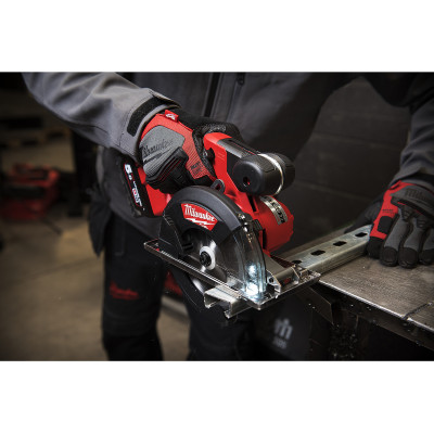 Дисковая пила по металлу аккумуляторная Milwaukee M18 FMCS-0 4933459191 без АКБ
