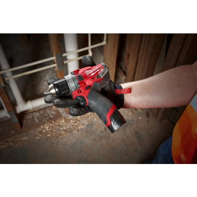 Дрель-шуруповерт аккумуляторная Milwaukee M12 FDD-0 4933459815