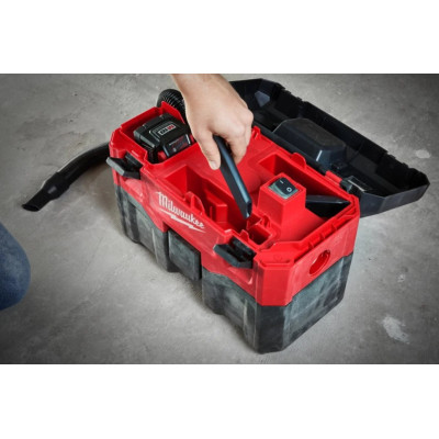 Пилосос акумуляторний Milwaukee M18 VC2-0 4933464029 без АКБ