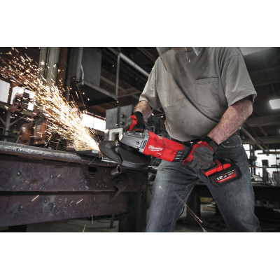 Угловая шлифмашина аккумуляторная Milwaukee M18 FLAG230XPDB-121C 4933464115