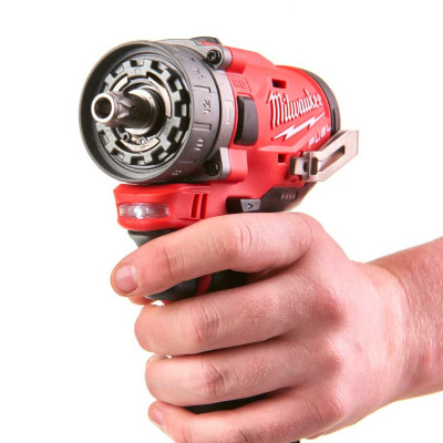 Дрель-шуруповёрт ударная аккумуляторная Milwaukee M12 FPDX-0 4933464135 без АКБ